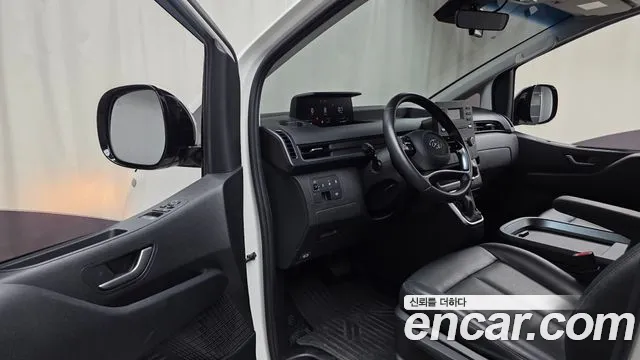 Hyundai Staria 2022 thumb 9