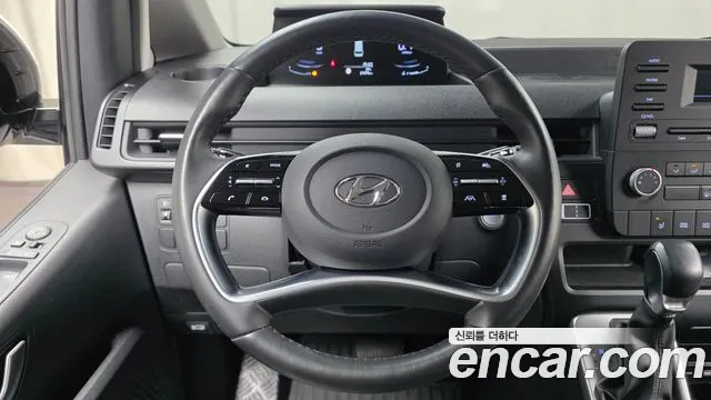 Hyundai Staria 2022 thumb 12