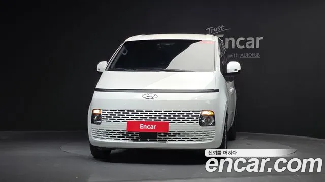 Hyundai Staria 2022 thumb 2