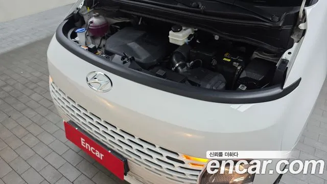 Hyundai Staria 2022 thumb 5
