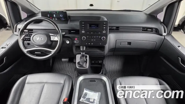 Hyundai Staria 2022 thumb 6