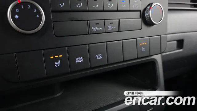 Hyundai Staria 2022 thumb 11