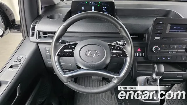 Hyundai Staria 2022 thumb 12