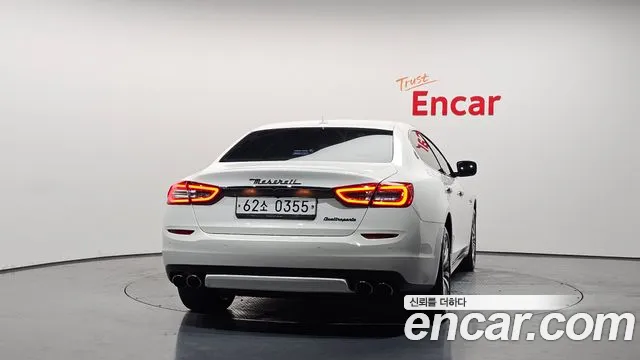 Maserati Quattroporte 2016 thumb 3