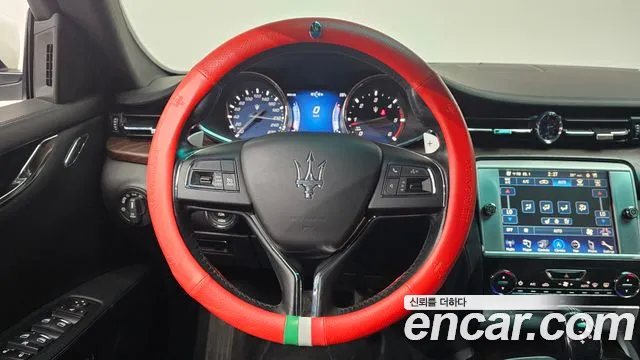 Maserati Quattroporte 2016 thumb 11