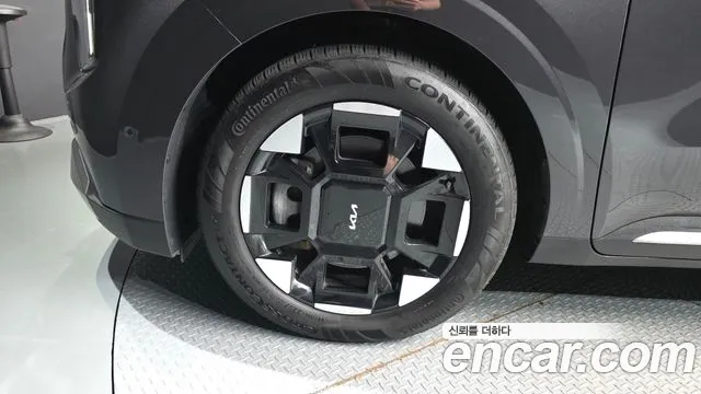 Kia Carnival 2024 thumb 5
