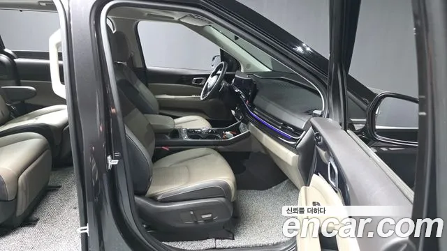 Kia Carnival 2024 thumb 11