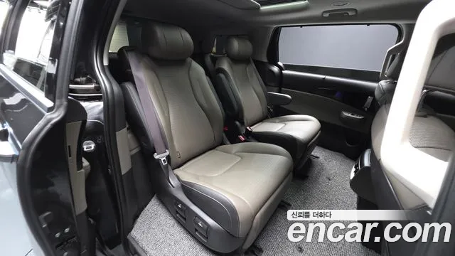Kia Carnival 2024 thumb 12