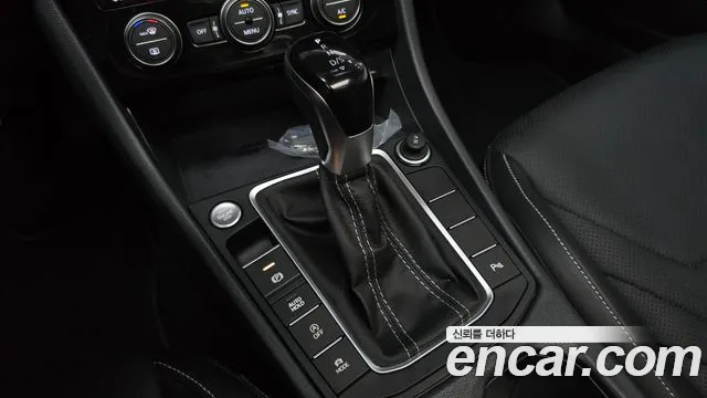Volkswagen Jetta 2024 thumb 9