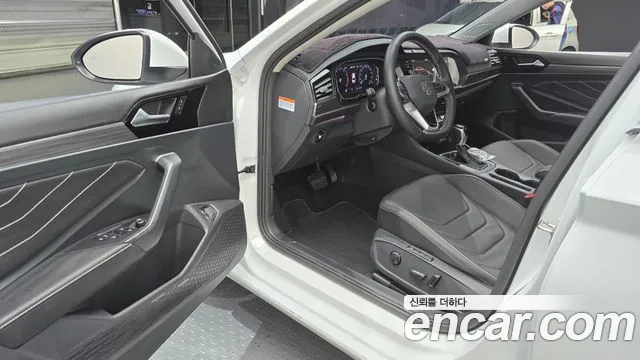 Volkswagen Jetta 2024 thumb 10