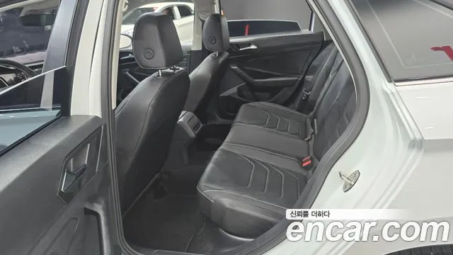 Volkswagen Jetta 2024 thumb 12