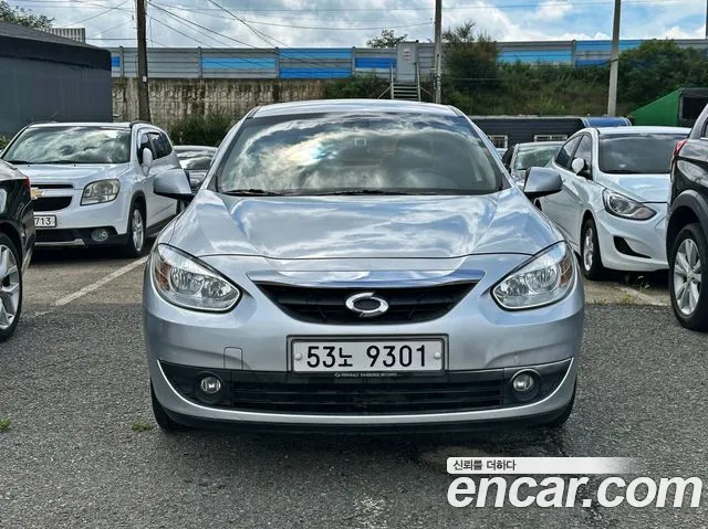 Renault Fluence 2011 thumb 2
