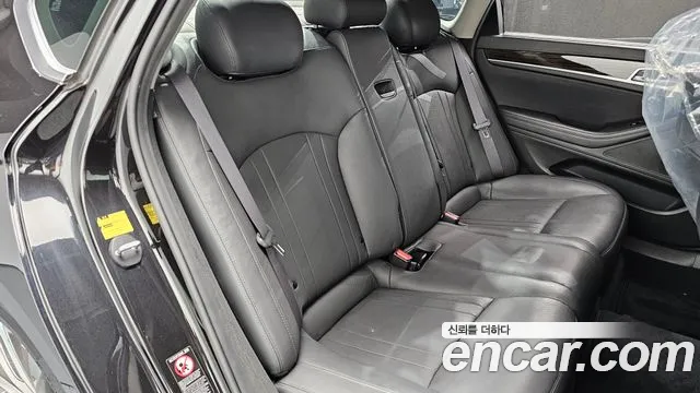 Genesis G80 2018 thumb 11