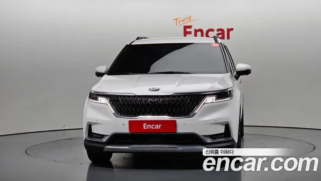 Kia Carnival 2021 thumb 3