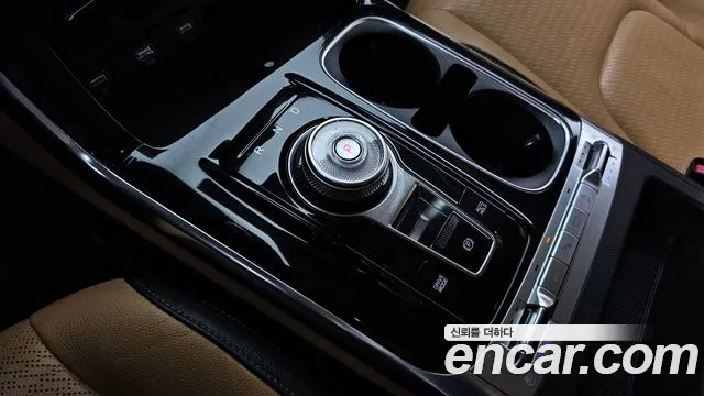 Kia Carnival 2021 thumb 9