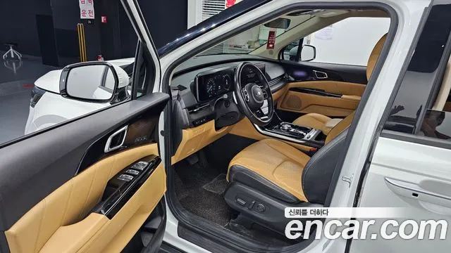 Kia Carnival 2021 thumb 10