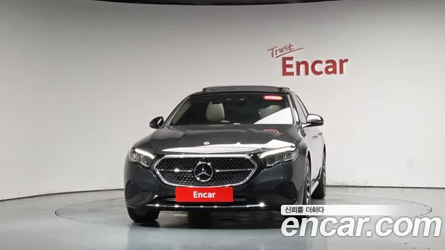 Mercedes-Benz E-Класс 2026 thumb 2