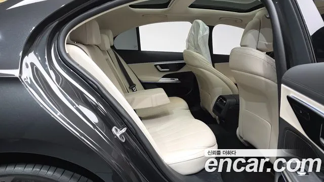 Mercedes-Benz E-Класс 2026 thumb 10