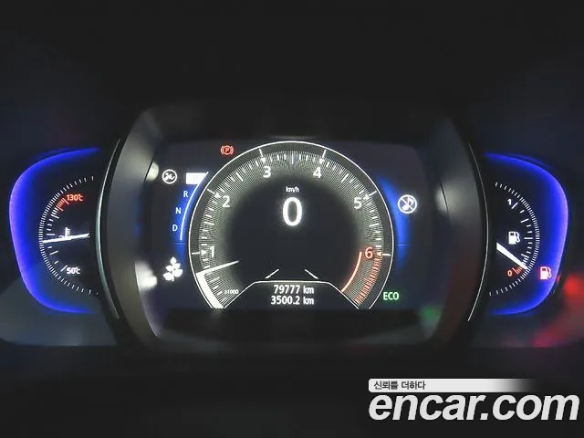 Renault-KoreaSamsung Koleos 2019 thumb 9