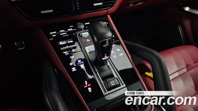 Porsche Cayenne 2022 thumb 9