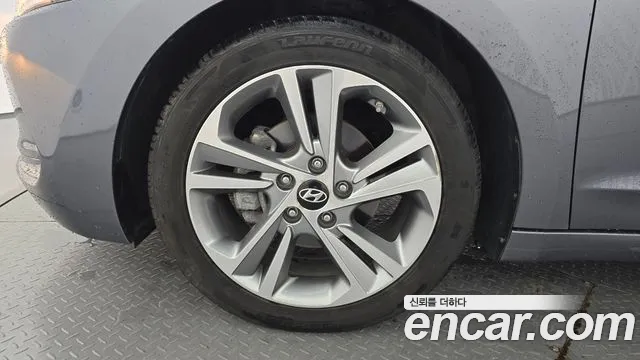 Hyundai Avante 2016 thumb 5