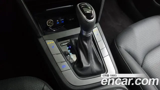 Hyundai Avante 2016 thumb 9
