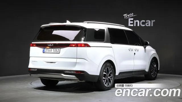 Kia Carnival 2022 thumb 2