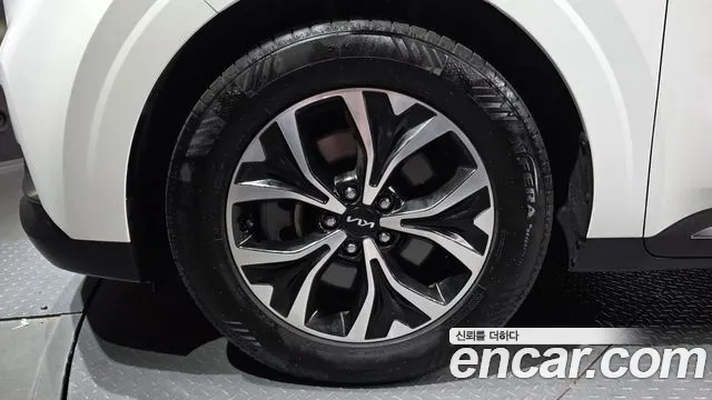 Kia Carnival 2022 thumb 5