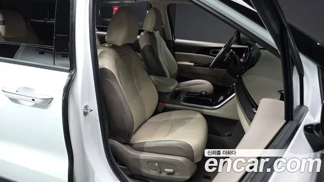 Kia Carnival 2022 thumb 11