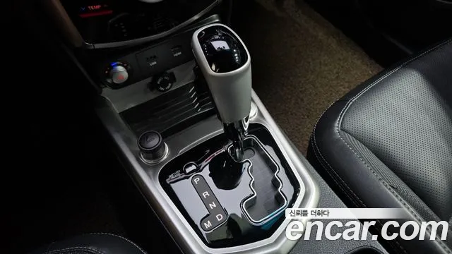 KG_Mobility_Ssangyong TIBOLI 2015 thumb 9