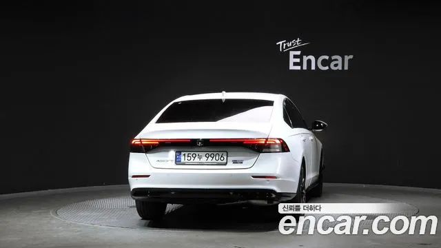 Honda Accord 2023 thumb 4