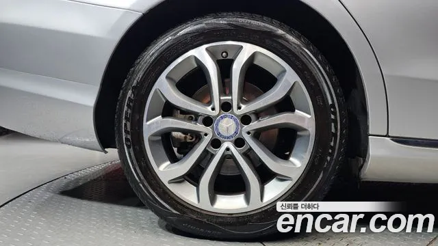 Mercedes-Benz C-Класс 2016 thumb 5