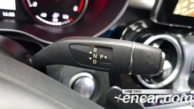 Mercedes-Benz C-Класс 2016 thumb 9