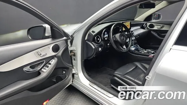 Mercedes-Benz C-Класс 2016 thumb 10