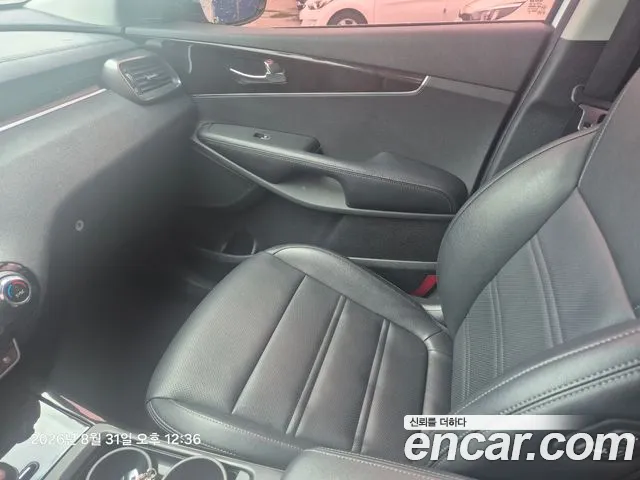 Kia Sorento 2017 thumb 9