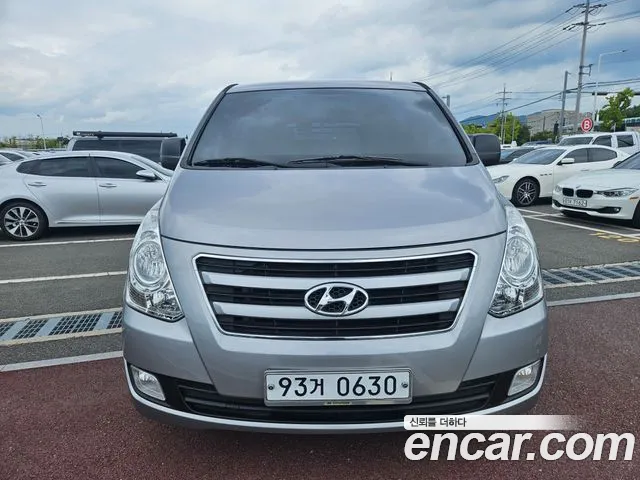 Hyundai Starex 2017 thumb 3