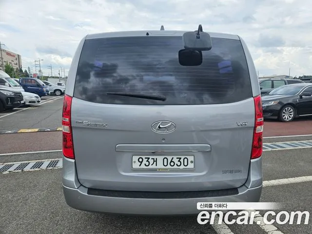 Hyundai Starex 2017 thumb 4