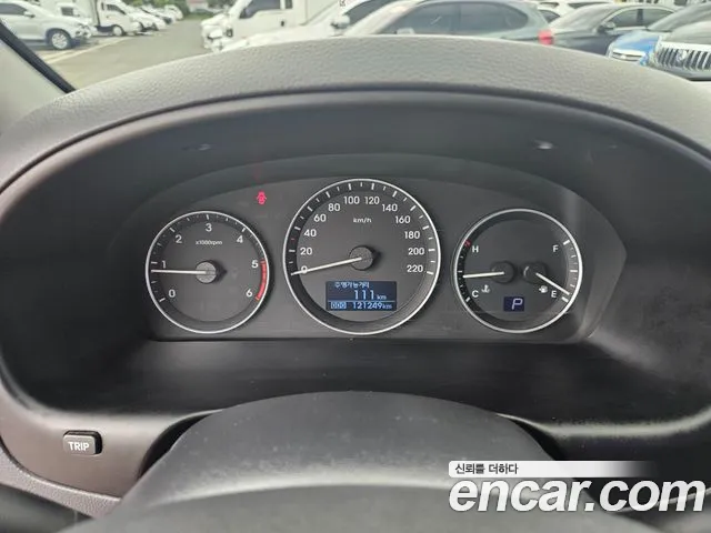 Hyundai Starex 2017 thumb 8