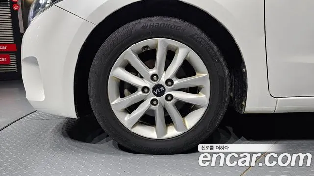 Kia K3 2017 thumb 5