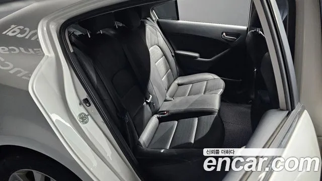Kia K3 2017 thumb 11