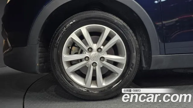 KG_Mobility_Ssangyong TIBOLI 2015 thumb 5