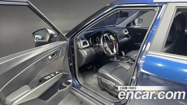 KG_Mobility_Ssangyong TIBOLI 2015 thumb 11