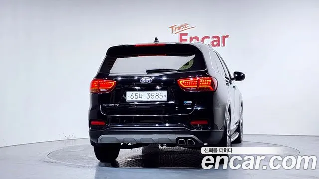 Kia Sorento 2017 thumb 4