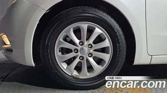 Kia K3 2014 thumb 5