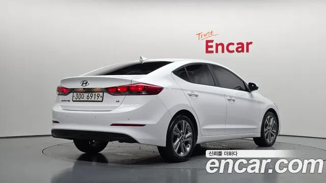 Hyundai Avante 2017 thumb 2