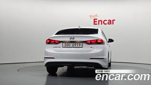 Hyundai Avante 2017 thumb 4