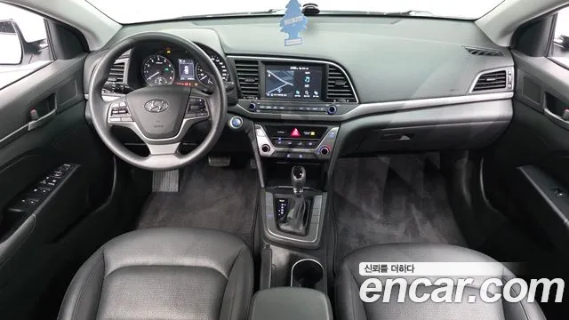 Hyundai Avante 2017 thumb 7