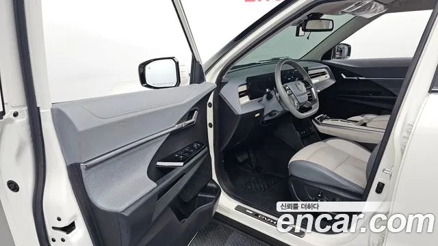 KG_Mobility_Ssangyong Torres 2024 thumb 10