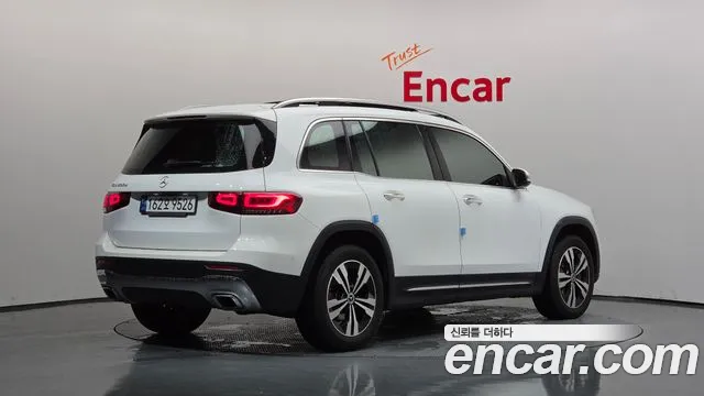 Mercedes-Benz GLB 2023 thumb 2