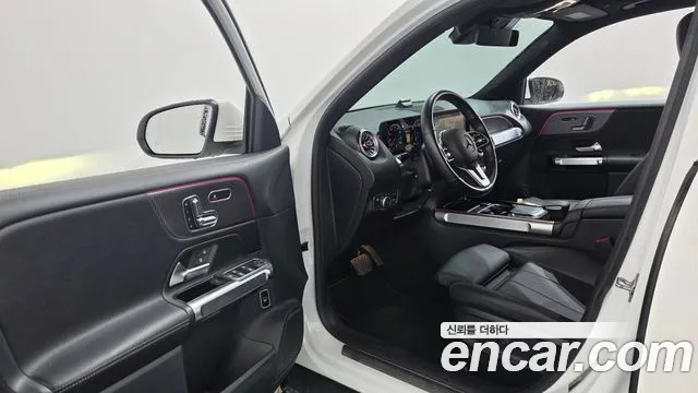 Mercedes-Benz GLB 2023 thumb 10